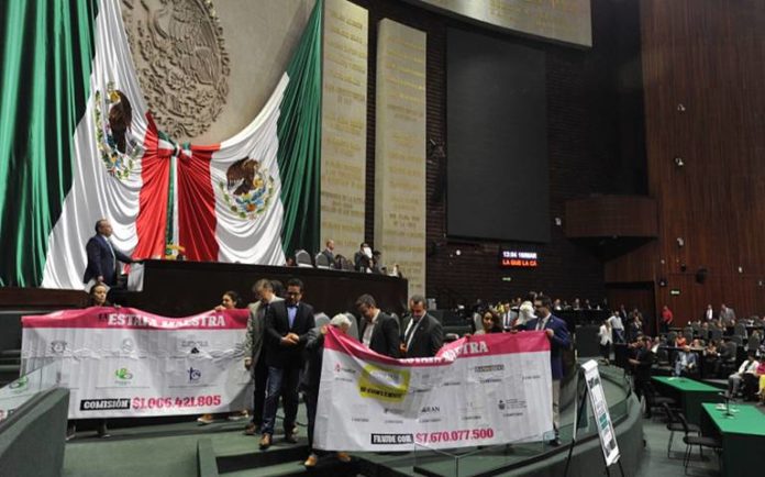Diputados hallan culpable a Robles de operar red de corrupción en México